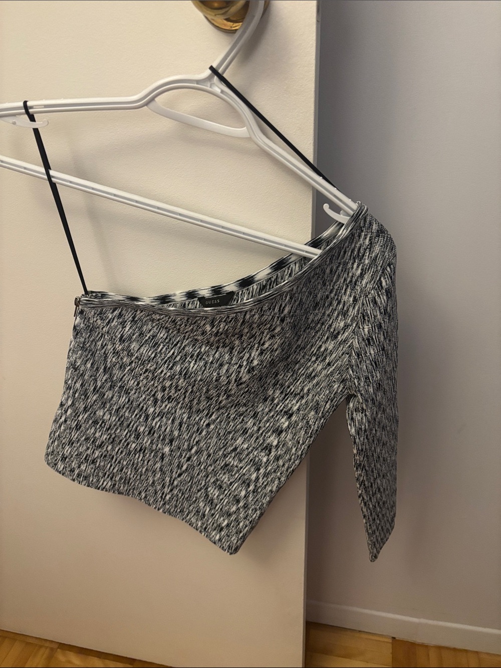 Guess Marled Black & White One-Shoulder Top